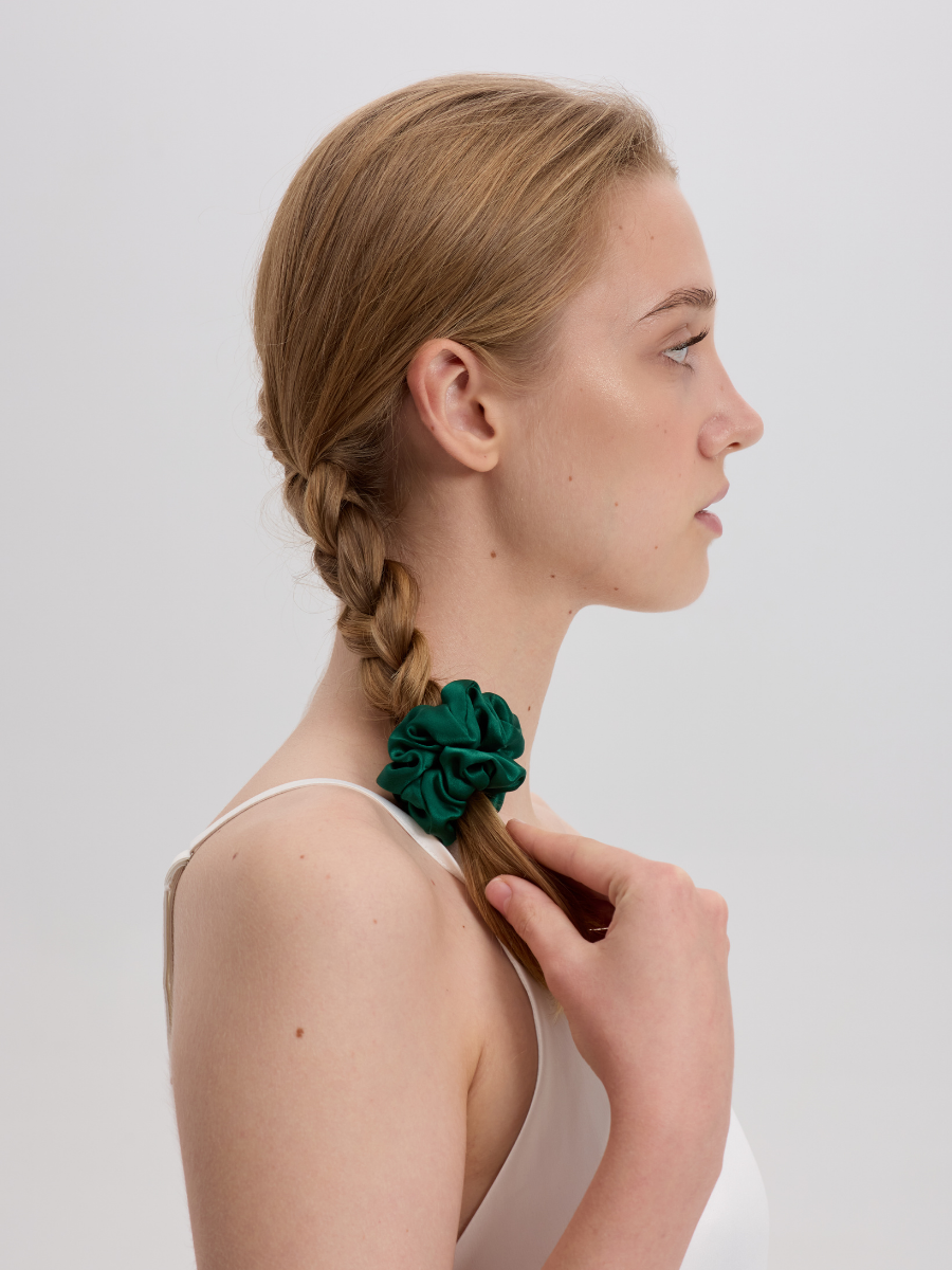 3cm Emerald Silk Scrunchie